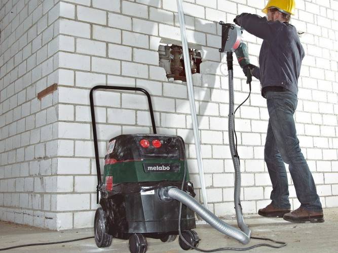 Штроборез по бетону: особенности работы и секреты правильного выбора инструмента