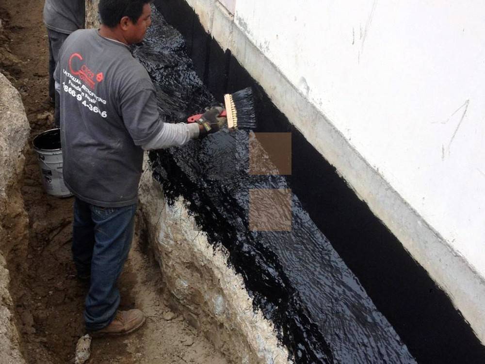 Битумная гидроизоляция – как применять гидроизоляционный битум для защиты бетона от влаги