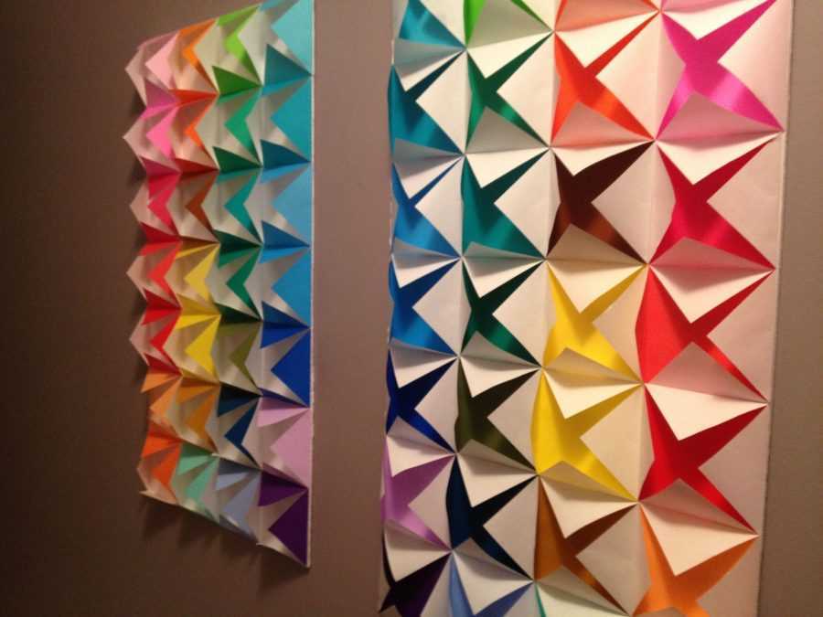 Популярные схемы и шаблоны объемных цветов из бумаги на стену: 60 фото и 4 видео