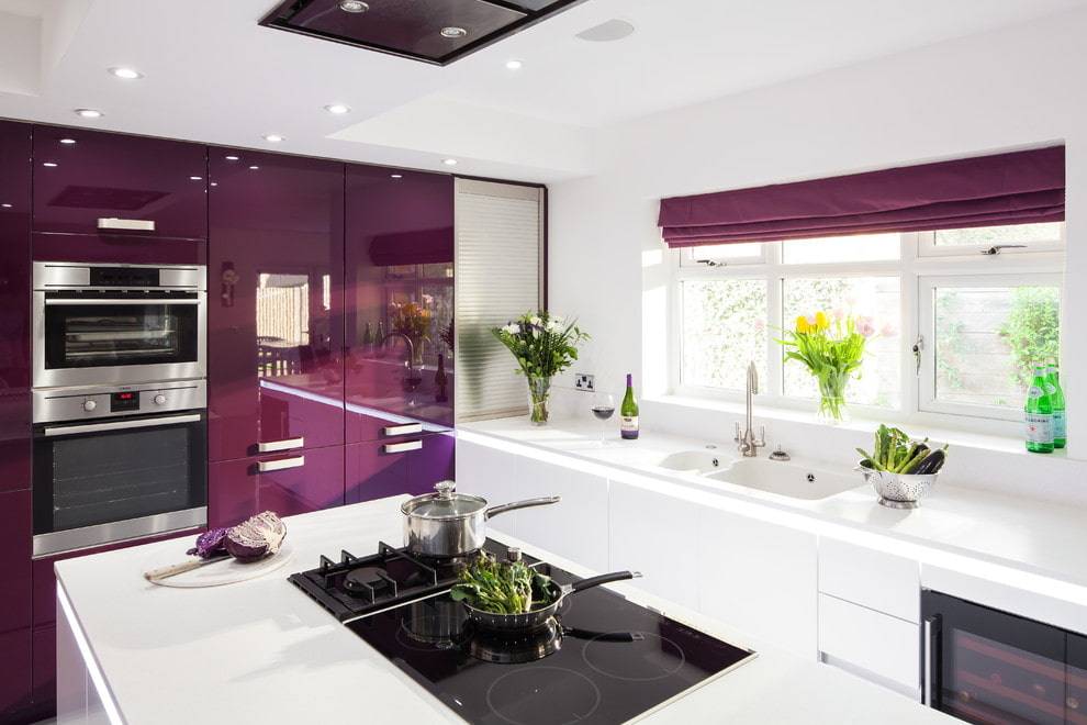 50 оттенков фиолетового в интерьере кухни — сиреневый, лиловый, лавандовый цвета, и с чем они сочетаются (50 фото)
