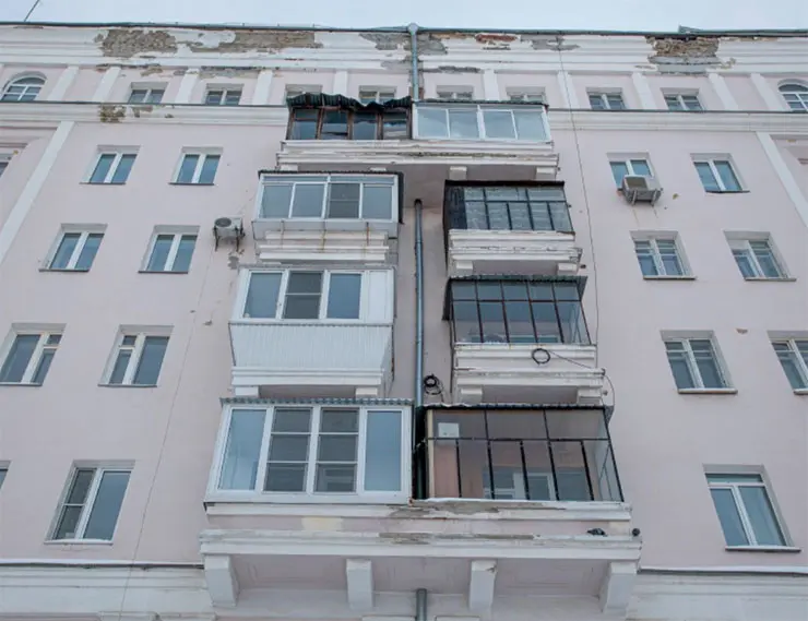Застекленным балконам объявляют войну // нтв.ru