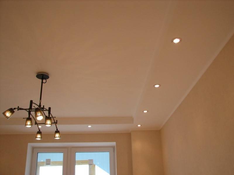 Варианты расположения светильников на натяжном потолке - монтаж: пошаговая инструкция - блог о строительстве